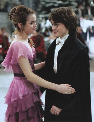 Hermonie and Harry dance